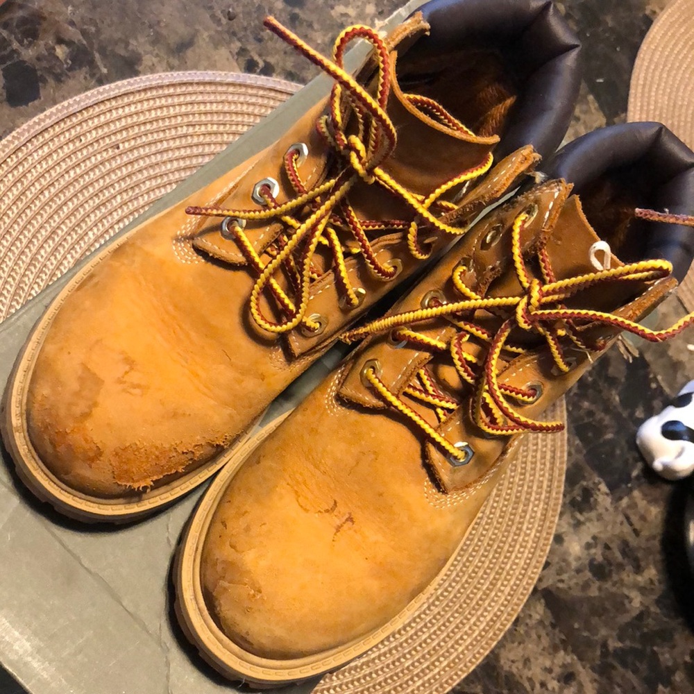 6” Prem Wheat Timberland Boots 13US(Youths)